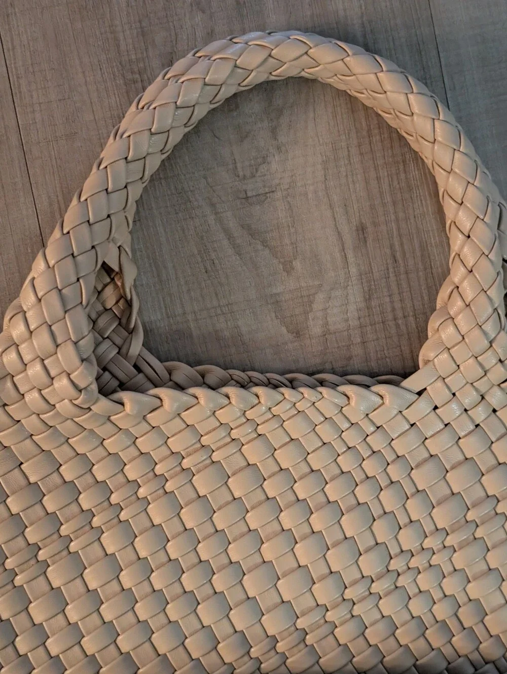 Woven Tote Bag in Cream - Stylish Everyday Carry In Vegan Leather Good Condition